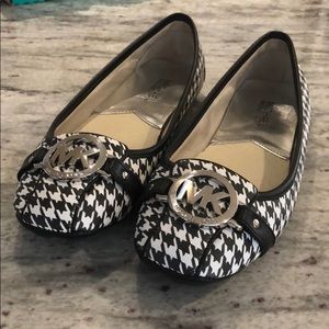 Michael Kors Houndstooth Flats